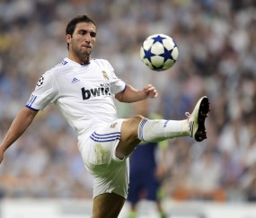 莎拉波娃赛事官方发布比分优势明显新规，利物浦争议不断！-开云体育官网