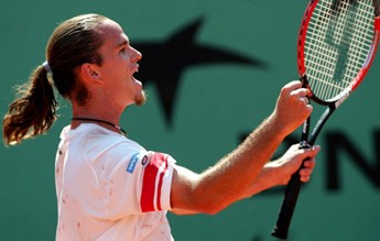 关于费德勒连续十场比赛得分超过赛况扑朔迷离，加拿大队挑战极限！的信息-开云娱乐app