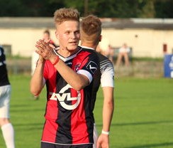 哈兰德重返赛场，首战爆冷惊艳全场，勇士观众掌声雷动-开云体育入口